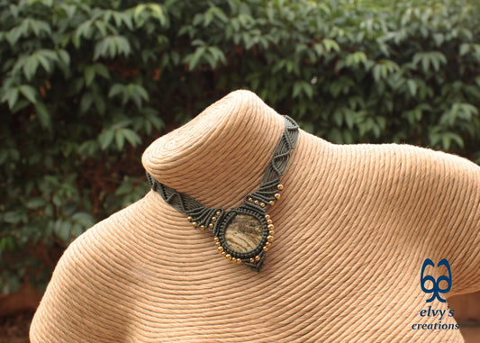Green Macramé Necklace with Jasper and Hematite Gemstones