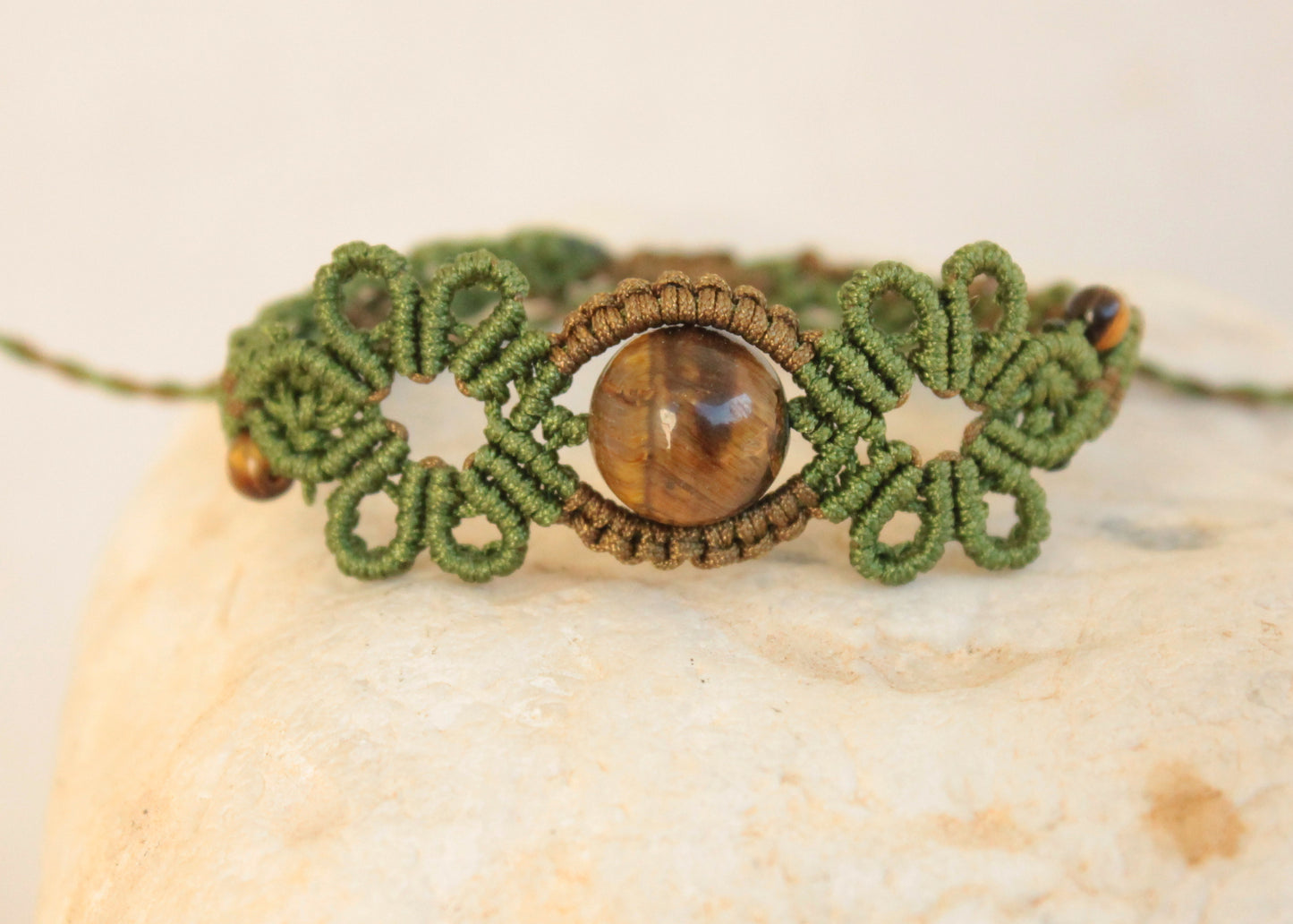 Green Macrame Bracelet Tiger Eye Gemstones Adjustable Lace Bracelet Birthday Gift for Women