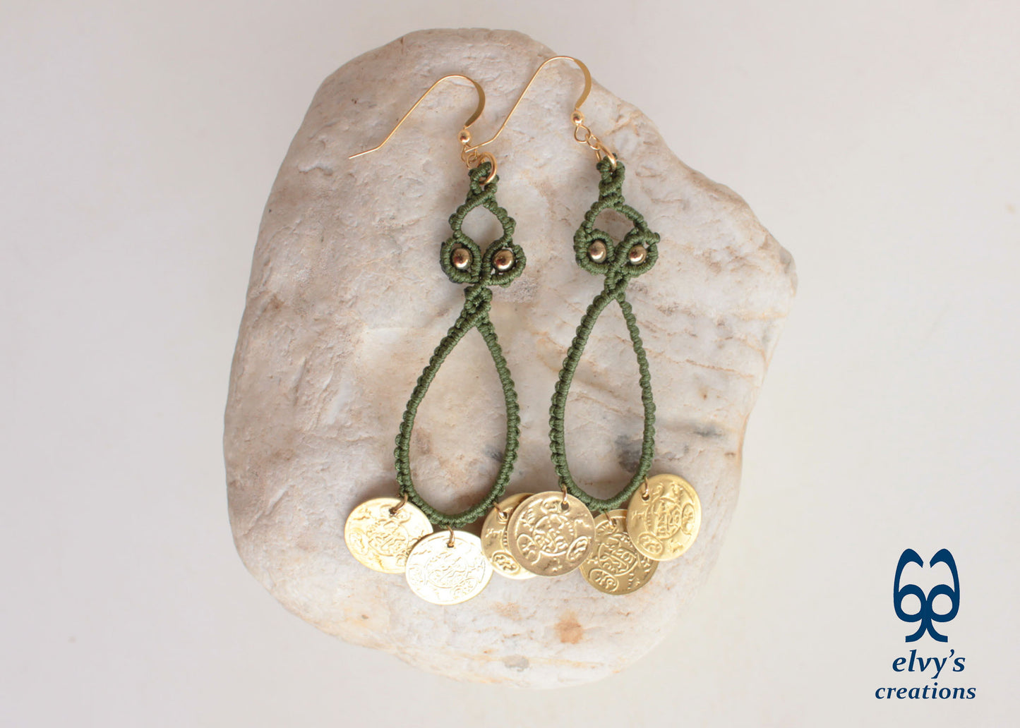 Green Macrame Earrings with Hematite Gemstones Gypsy Earrings with Coins Boho Dangle with Coins, Μακραμέ Σκουλαρίκια με Χρυσά Φλουριά και Κρυστάλλους Αιματίτη